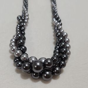 Two Toned Pearl Bead Necklace